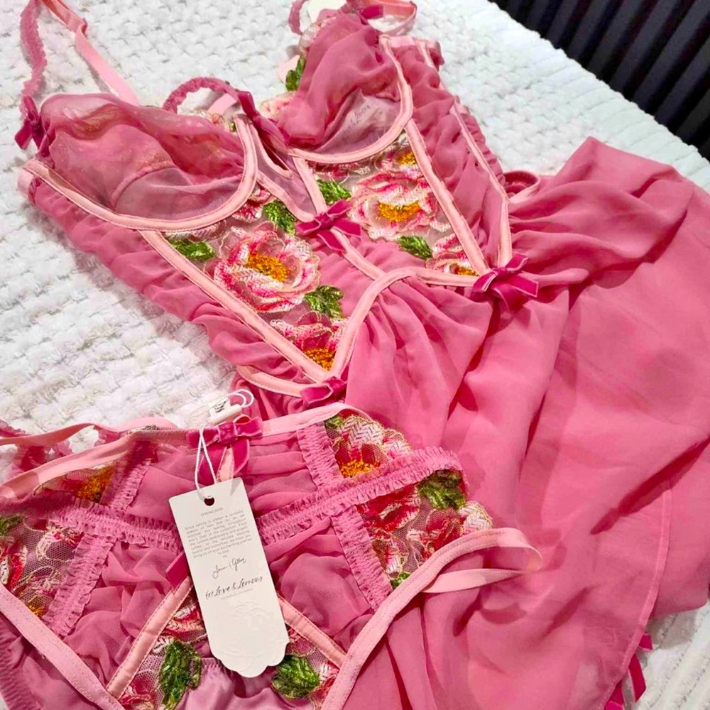 For Love and Lemons - Size S - Spring 2023 Collection Rare! Babydoll and Panty - Picture 1 of 3
